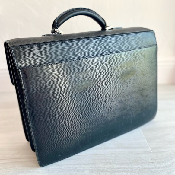 LOUIS VUITTON black epi leather Robusto brief case with silver buckle - Picture 15 of 16